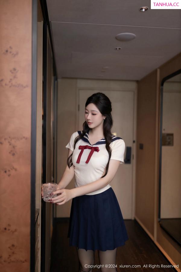 逗逗DouDou  [XiuRen]高清写真图 2024.11.29 No.9530 小逗逗 黑丝美腿第27张图片
